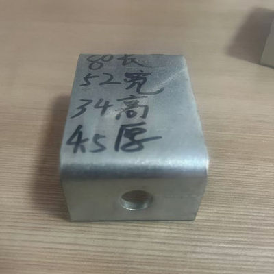 Connettori con supporti angolari galvanizzati senza cuciture per cornici sismiche