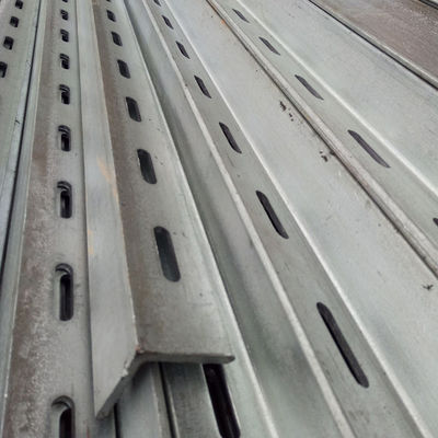 Sostituzione di trave di ferro ad angolo a fessura galvanizzata per uso industriale resistente alla corrosione